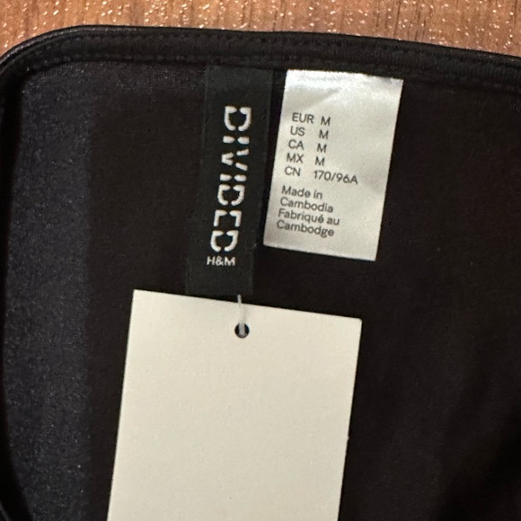 H&M Sleek Black Mini Dress - Picture 6 of 9